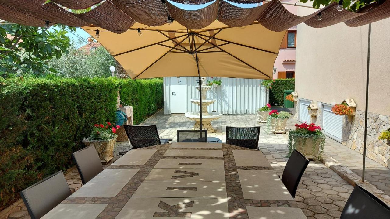 Apartments Kivi Novigrad Istria エクステリア 写真