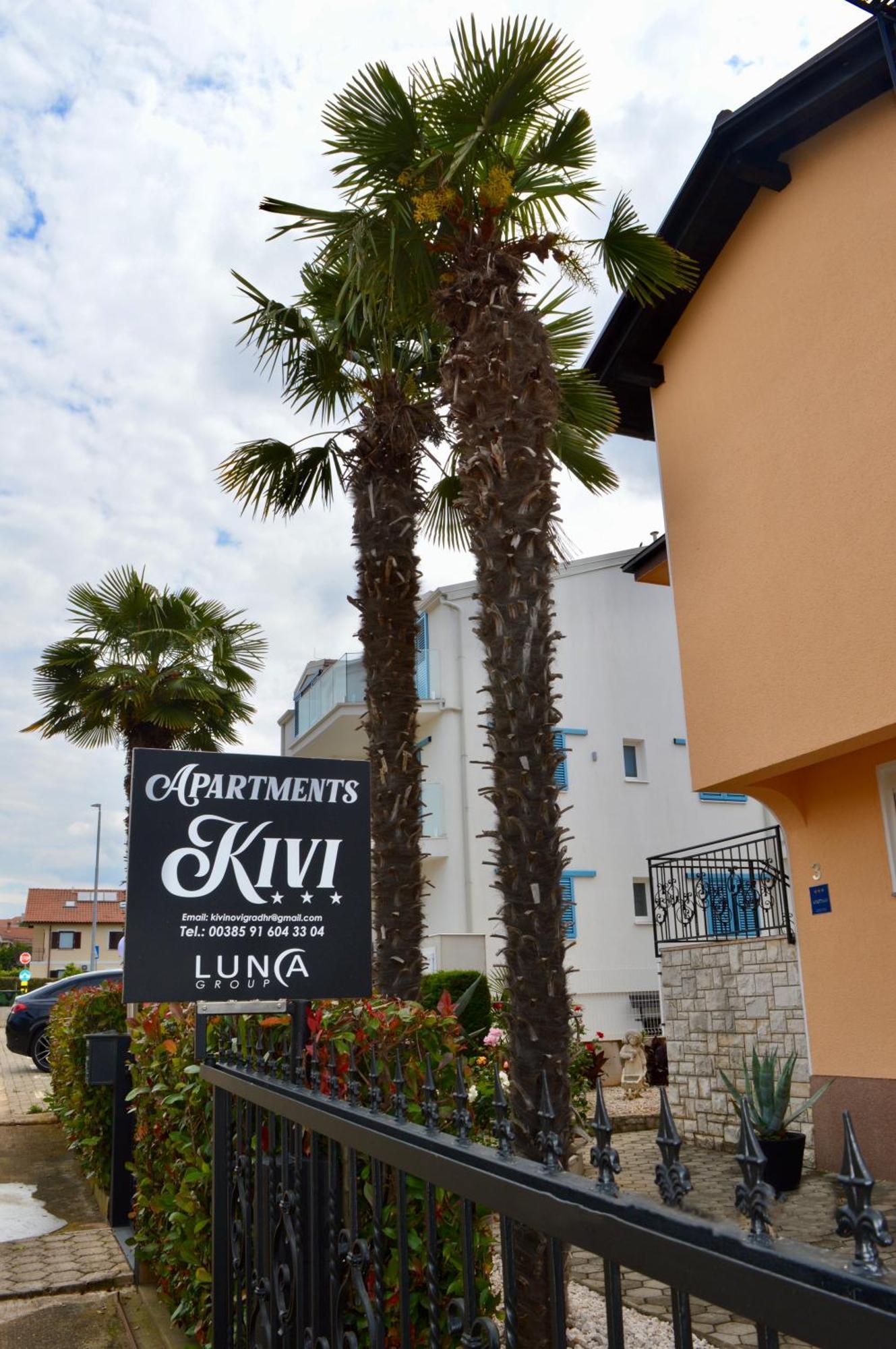 Apartments Kivi Novigrad Istria エクステリア 写真